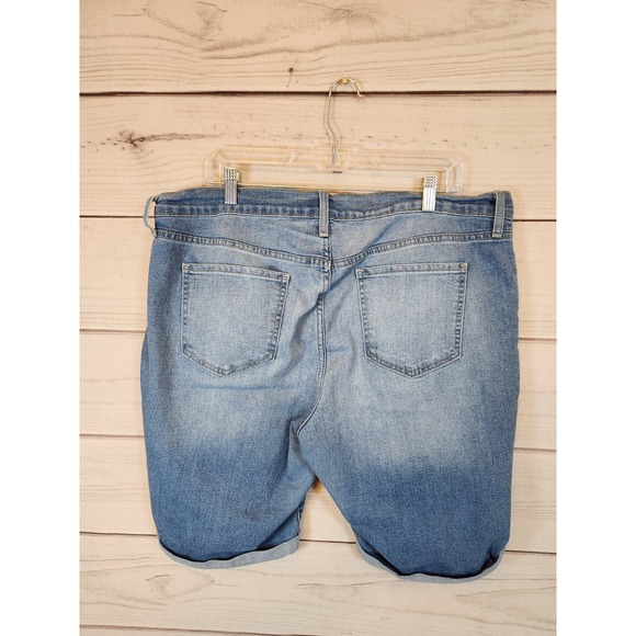 Old Navy Womens The SweetHeart Jean Shorts High Rise Roll-Cuffed Medium Wash 16 - Picture 2 of 7